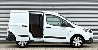 Ford Transit Courier – thumbnail 6