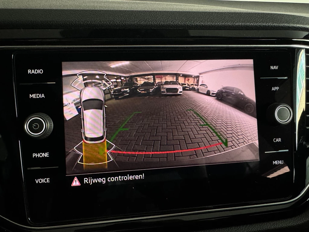 Volkswagen T-Roc – foto 24