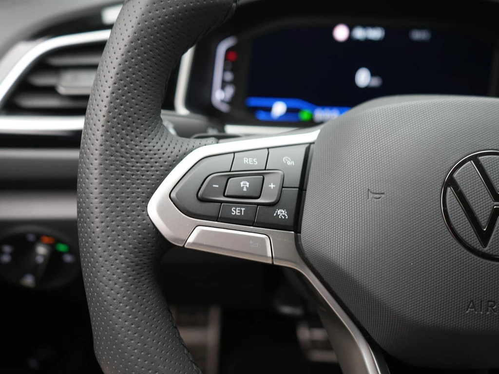 Volkswagen T-Roc – foto 17
