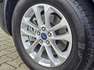Ford Kuga – thumbnail 29