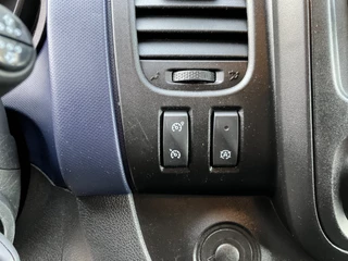 Opel Vivaro – thumbnail 33