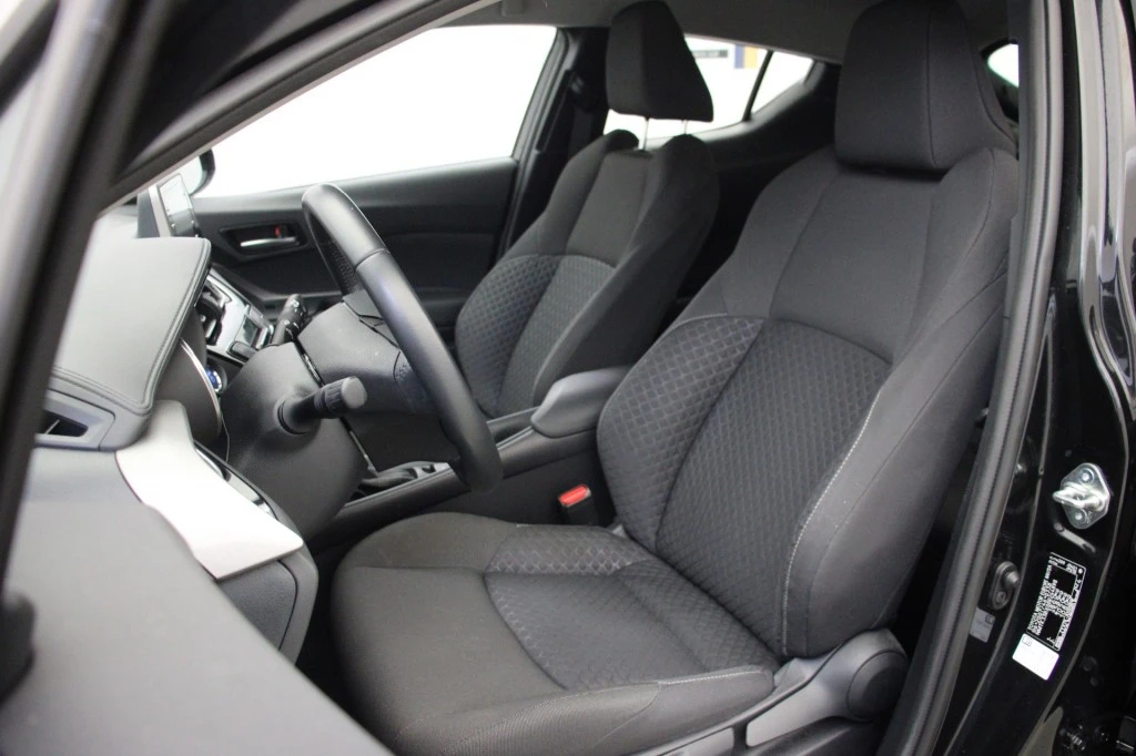 Toyota C-HR – foto 17