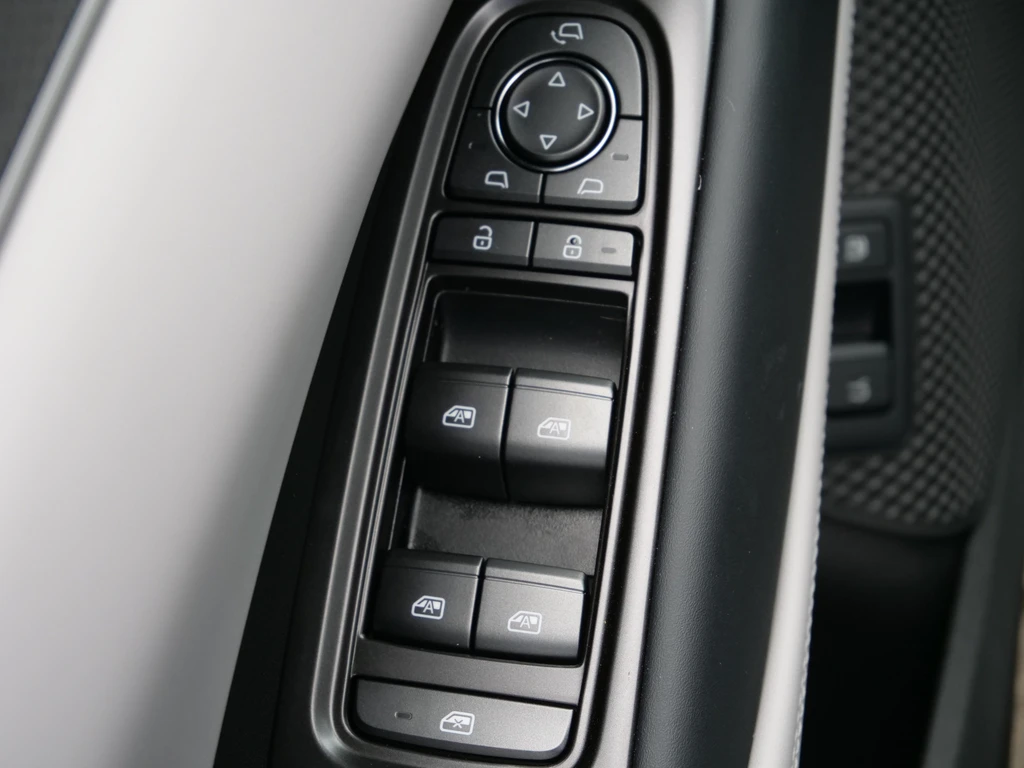 BYD SEAL – foto 15