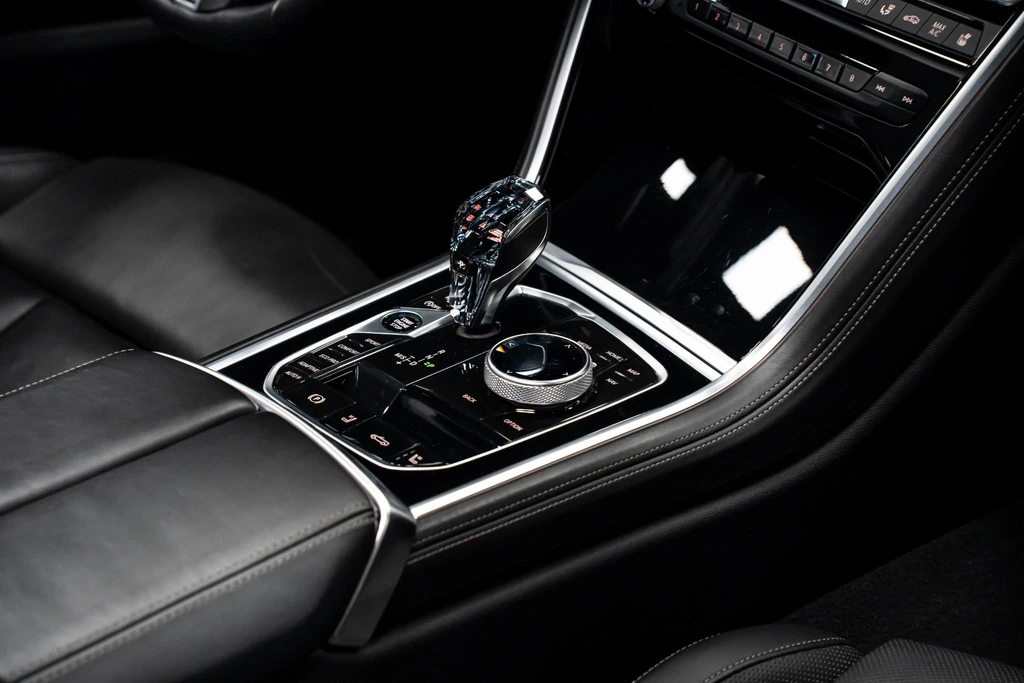 BMW 8 Serie – foto 26