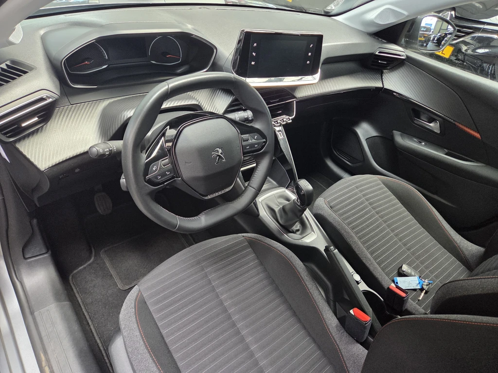 Peugeot 208 – foto 13