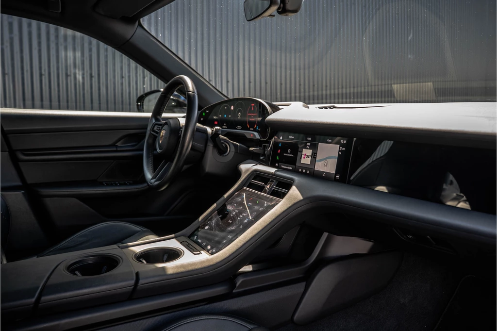 Porsche Taycan – foto 9