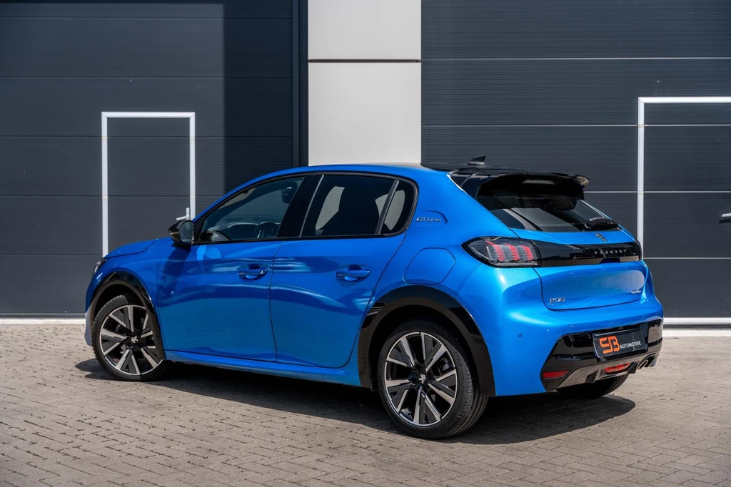 Peugeot 208 – foto 3