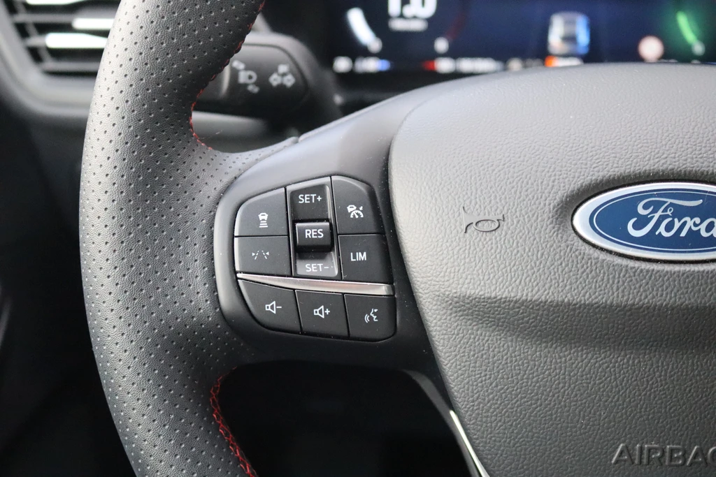 Ford Kuga – foto 18
