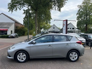 Toyota Auris – thumbnail 2