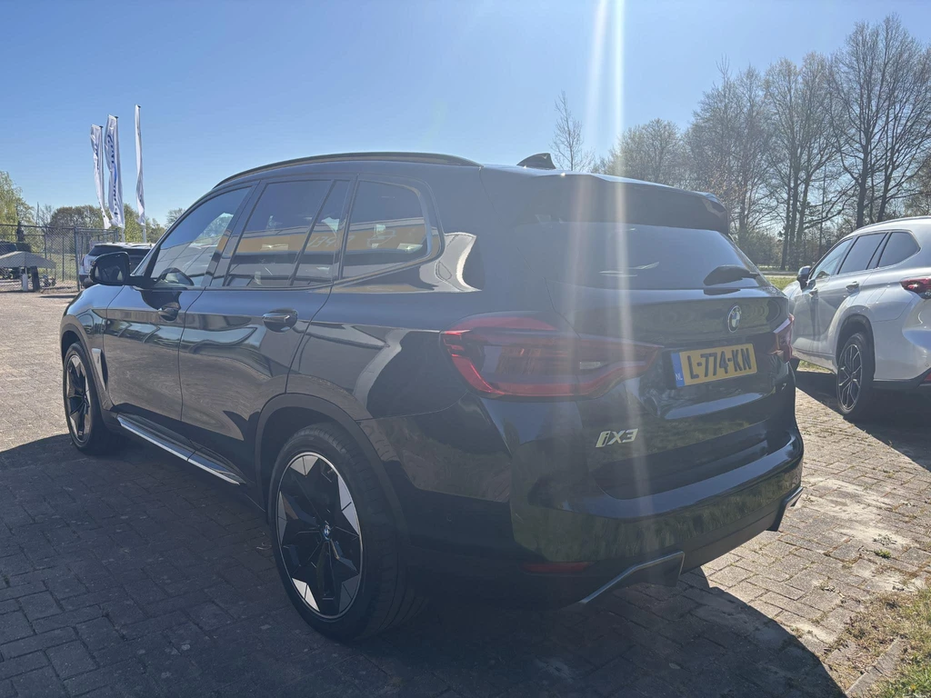 BMW iX3 – foto 3