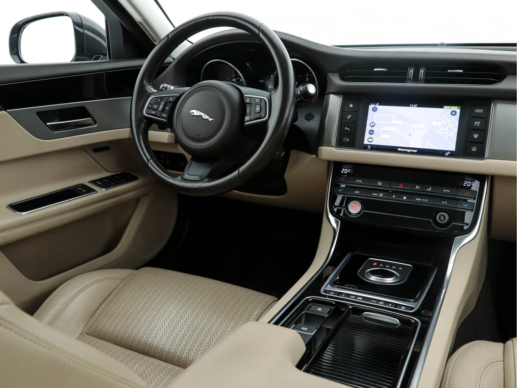 Jaguar XF – foto 7