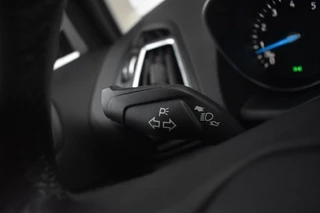 Ford C-MAX – thumbnail 15