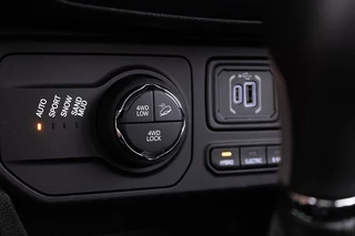 Jeep Renegade – thumbnail 19