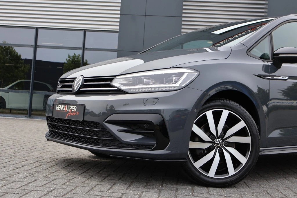 Volkswagen Touran – foto 2