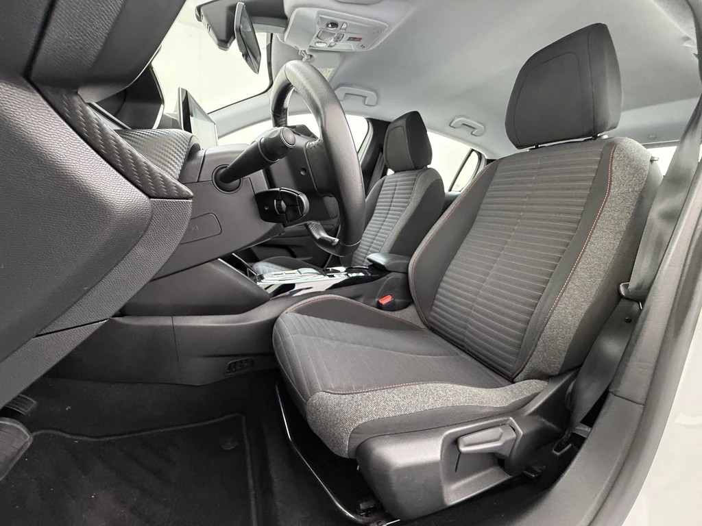 Peugeot e-208 – foto 14