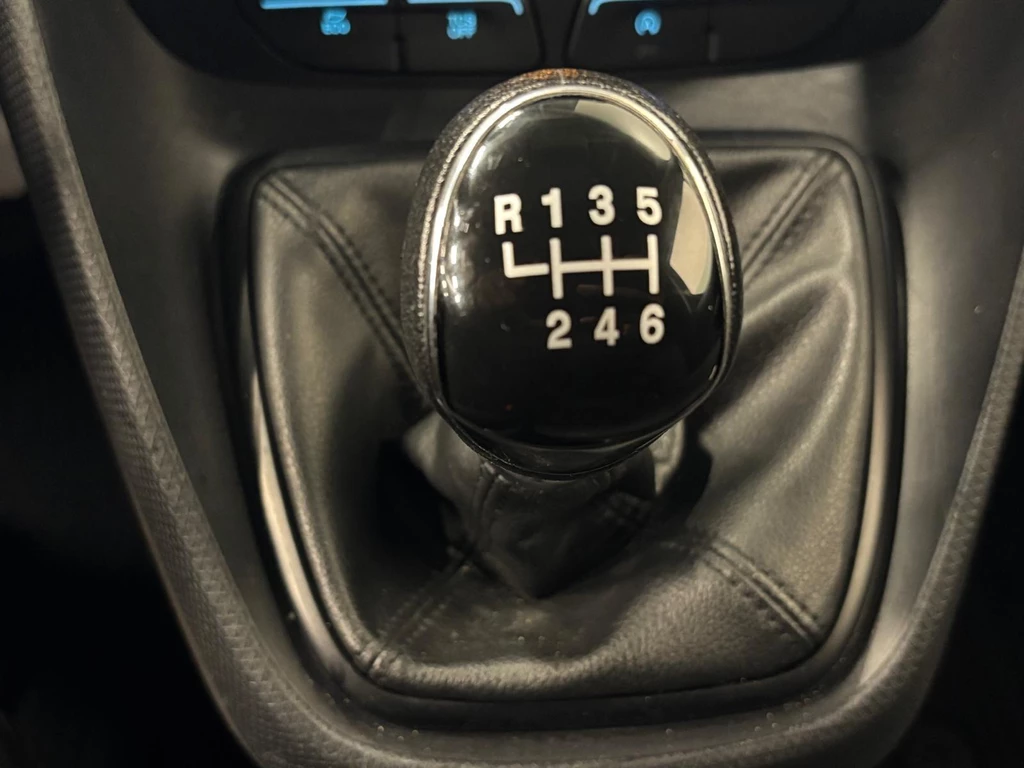 Ford Transit Connect – foto 22