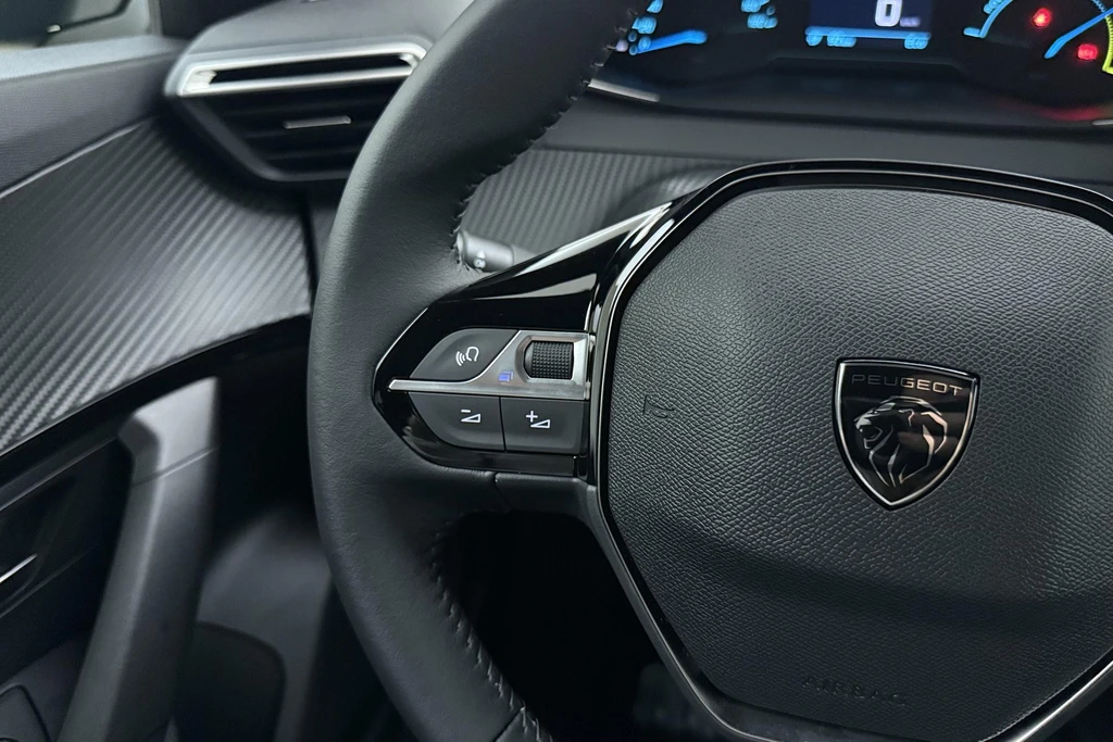 Peugeot e-2008 – foto 18