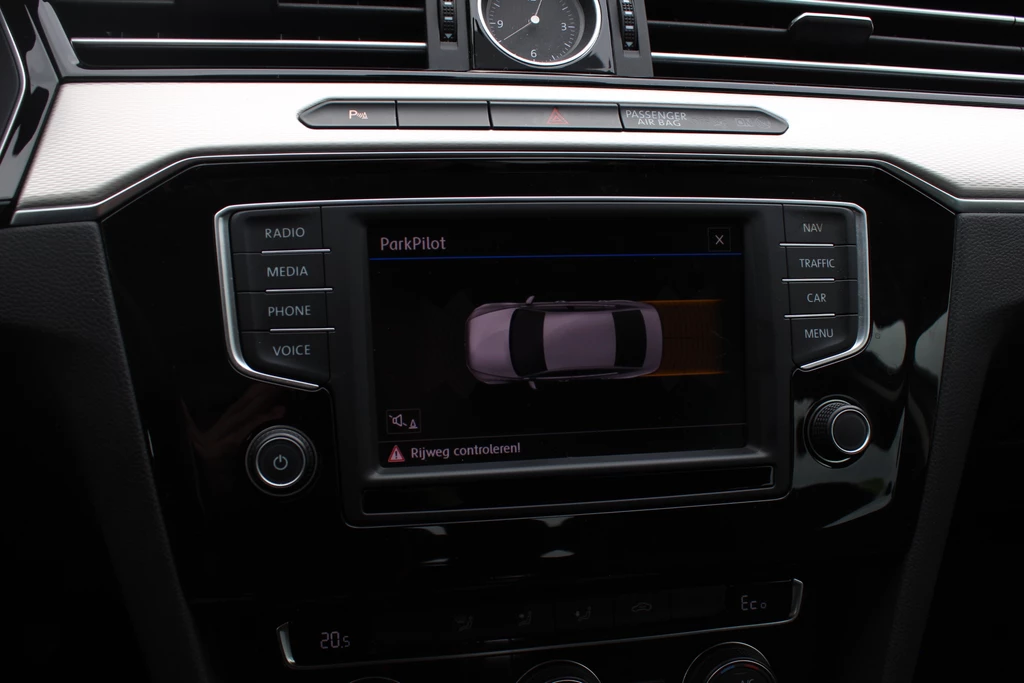 Volkswagen Passat – foto 27