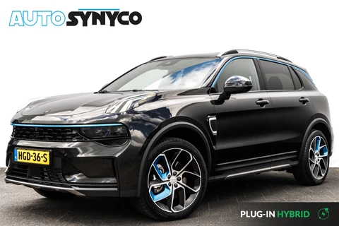 Lynk & Co 01 1.5 Plug-in Hybrid 262 Pk I Zwarte hemel I Panoramadak | Stuurverw. | 360 Camera | 20 inch LMV