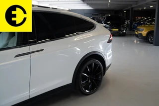 Tesla Model X – thumbnail 24