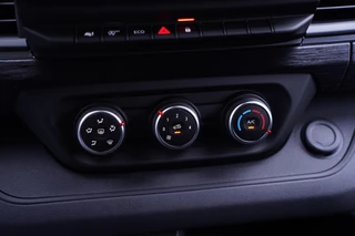 Renault Trafic – thumbnail 39