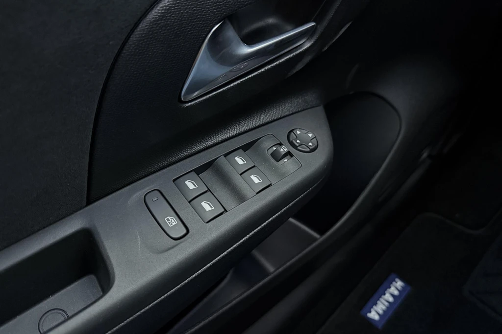 Opel Corsa – foto 18