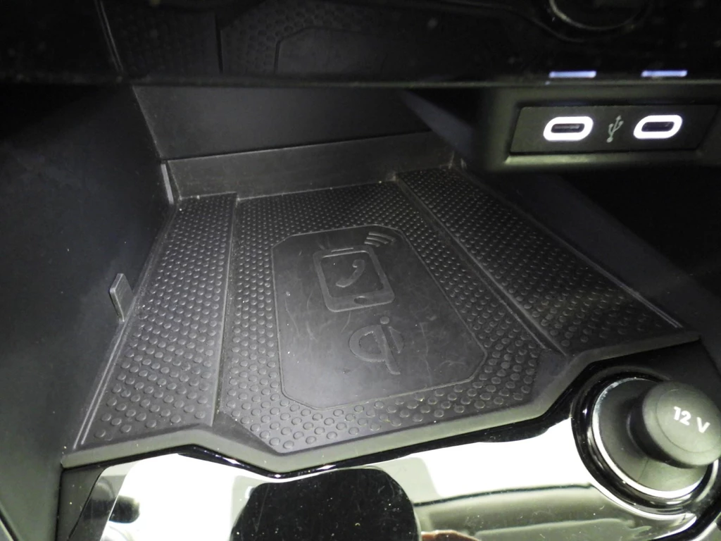 Volkswagen T-Roc – foto 18