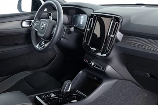 Volvo XC40 – thumbnail 11