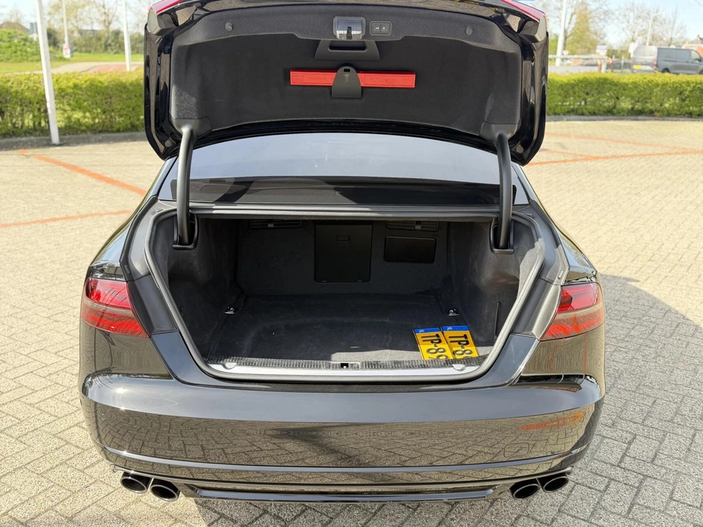 Audi S8 – foto 33