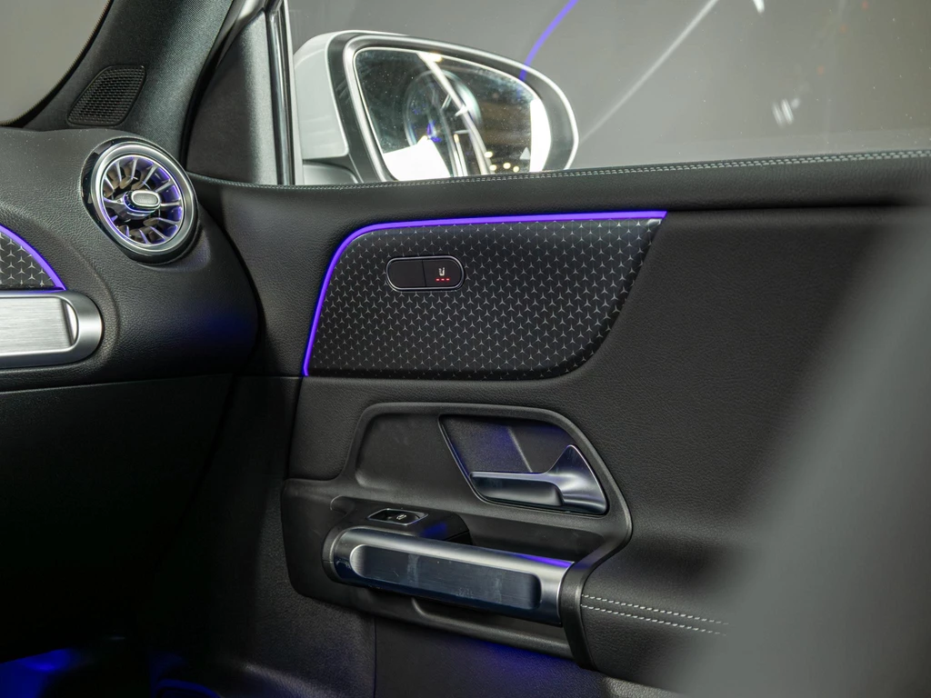 Mercedes-Benz EQB – foto 14