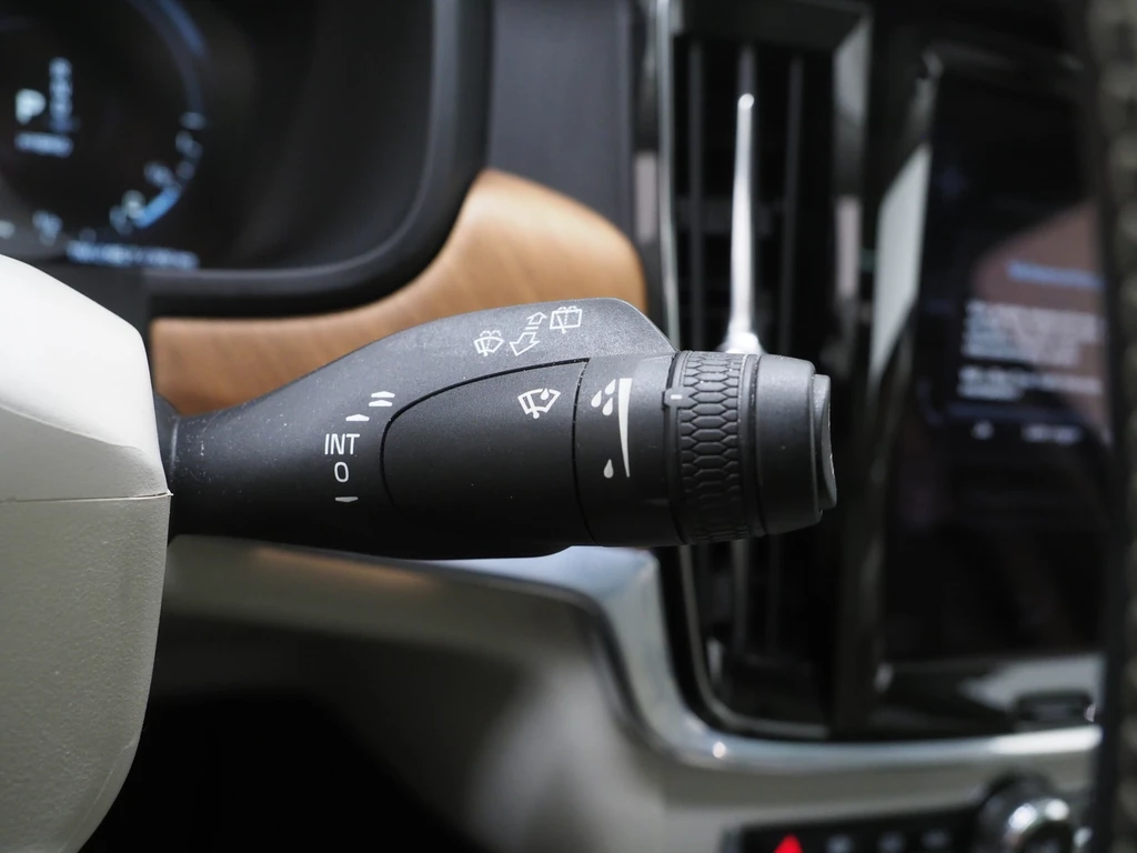 Volvo V90 – foto 28