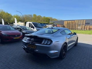 Ford Mustang – thumbnail 3