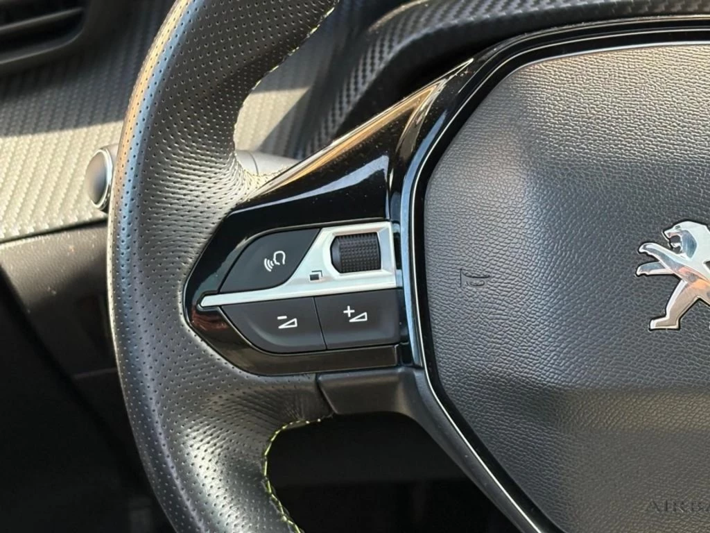 Peugeot 208 – foto 38