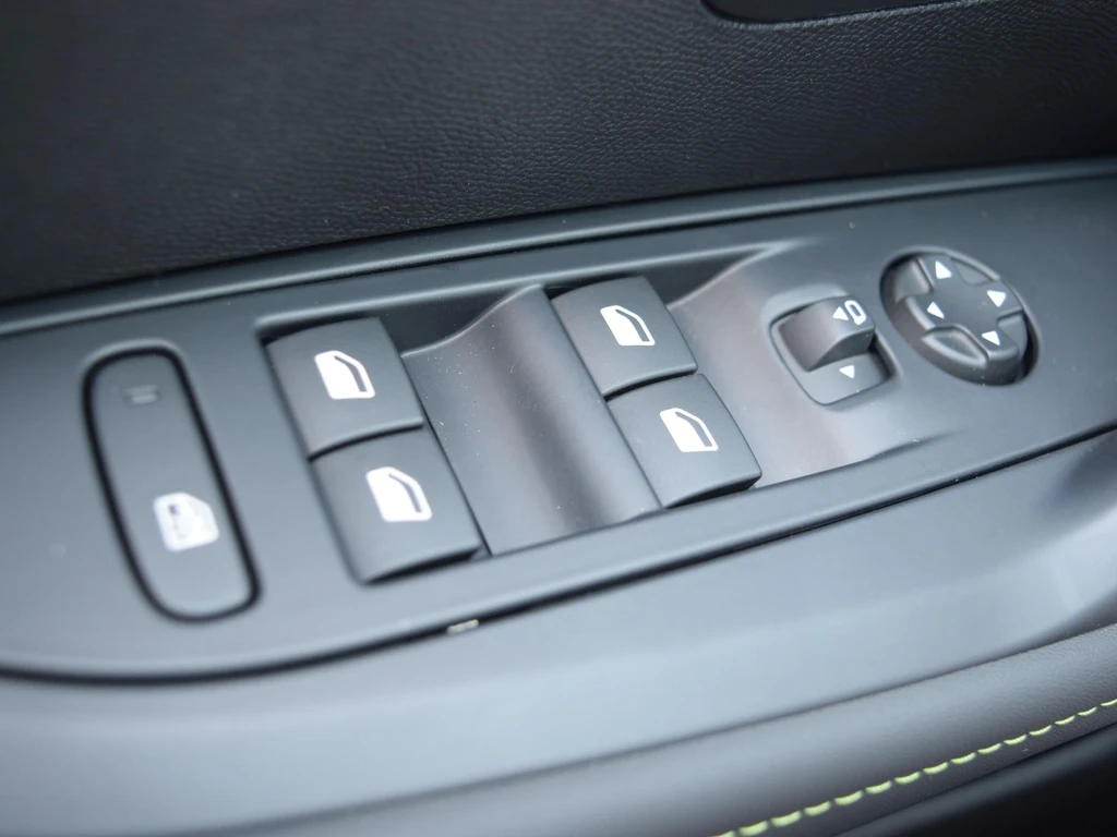 Peugeot 208 – foto 20