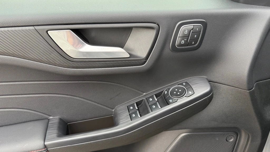 Ford Kuga – foto 18