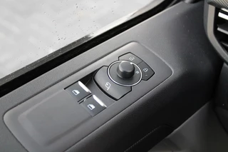 Ford Transit Custom – thumbnail 32