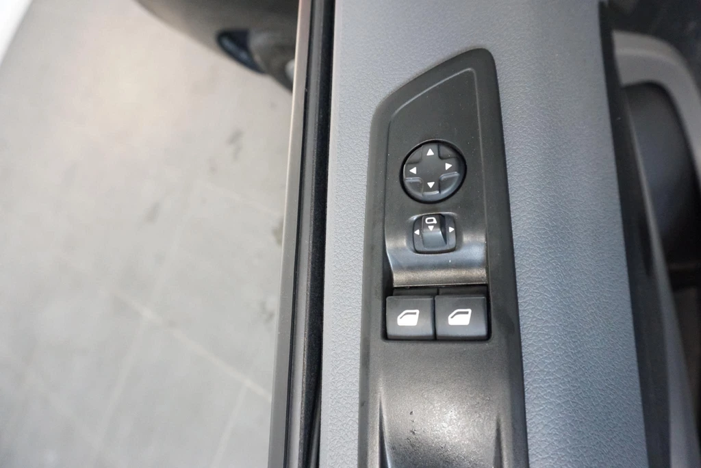Opel Vivaro – foto 19