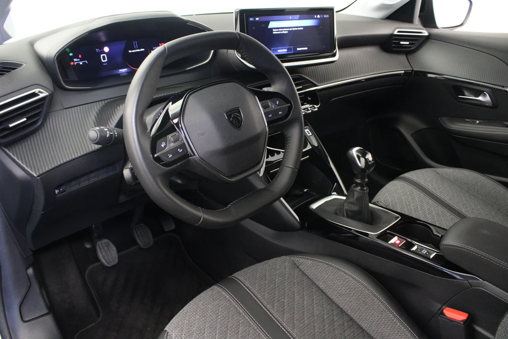Peugeot 208 – foto 11