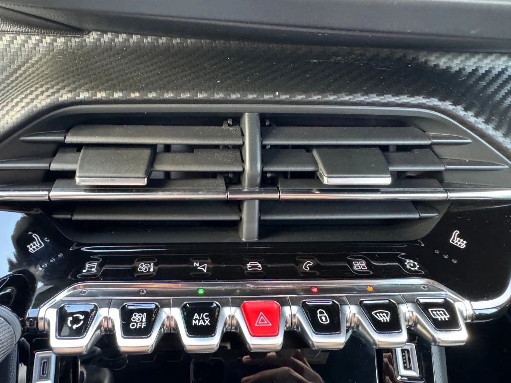 Peugeot 208 – foto 51