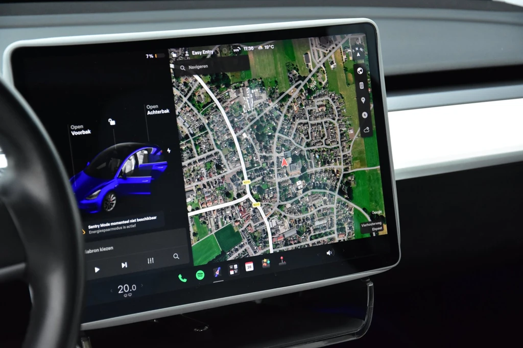 Tesla Model 3 – foto 18