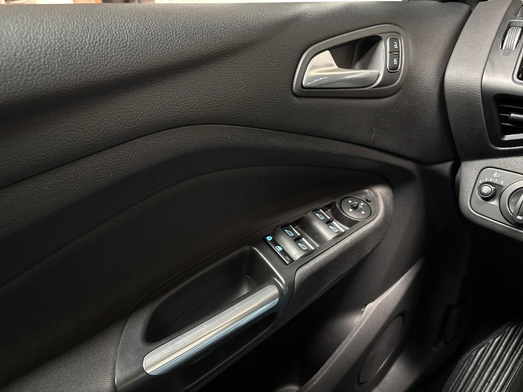 Ford C-MAX – foto 17