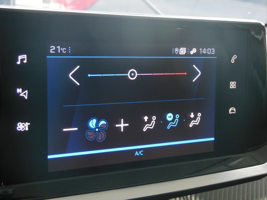 Peugeot 208 – foto 12