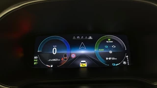Renault Megane E-Tech – thumbnail 34