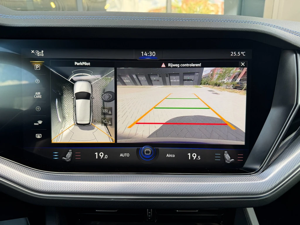 Volkswagen Touareg – foto 15