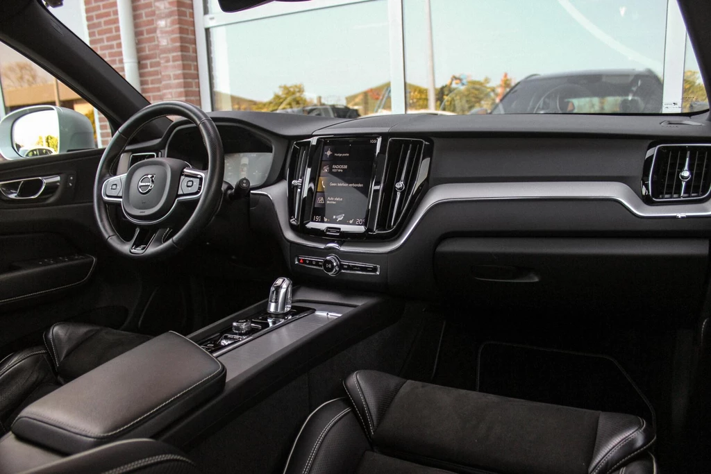 Volvo XC60 – foto 16