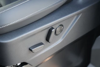 Ford Tourneo Custom – thumbnail 19