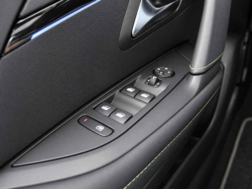 Peugeot 208 – foto 20