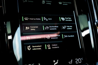 Volvo S90 – thumbnail 35
