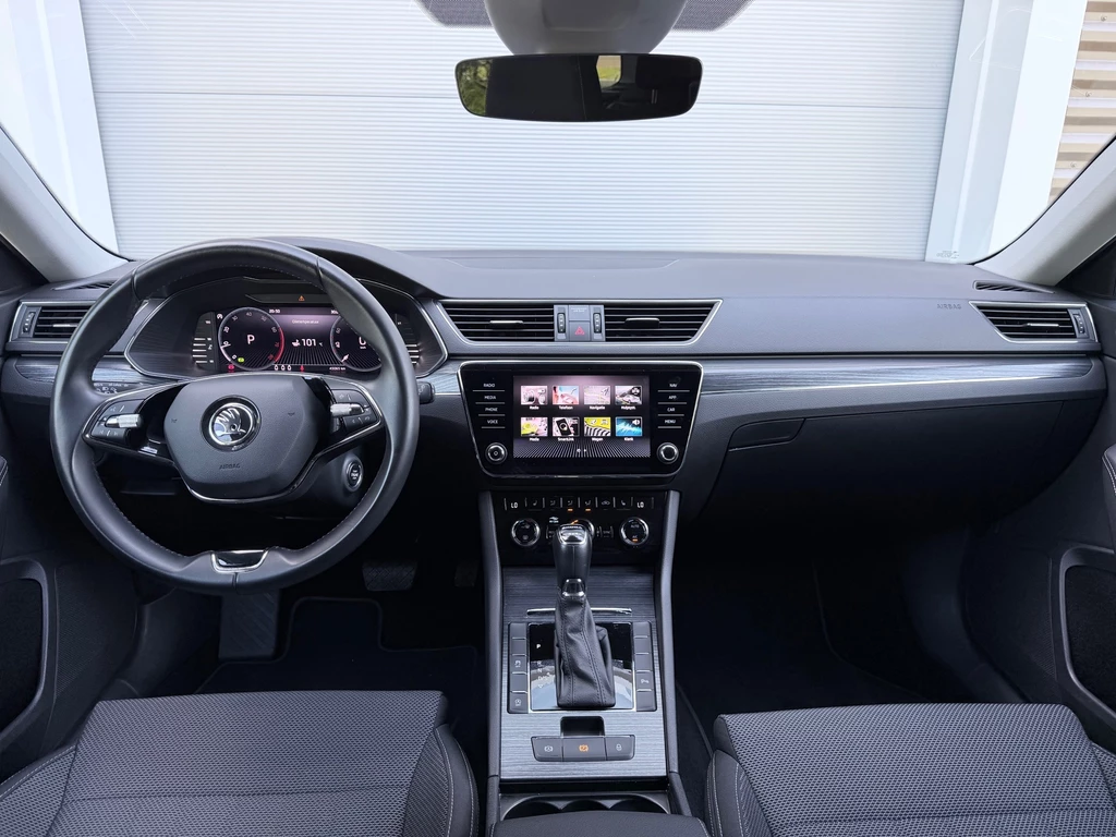 Škoda Superb – foto 8