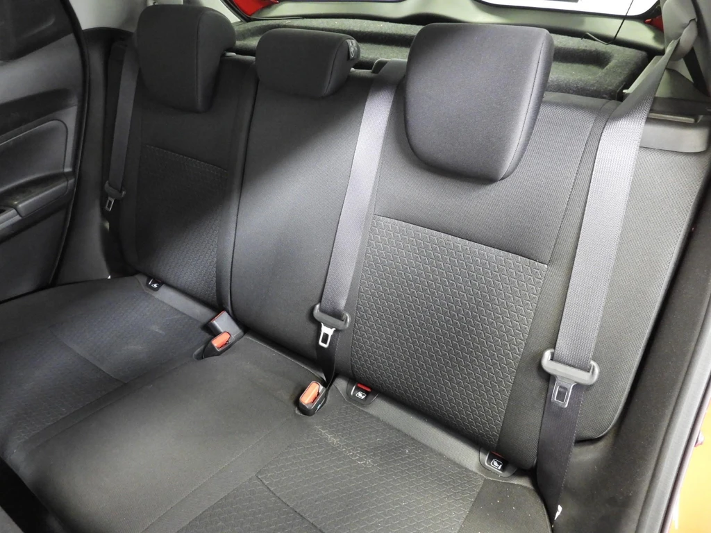 Suzuki Swift – foto 22